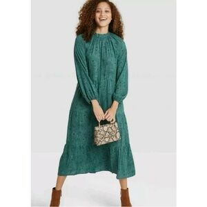 a. new day Women’s Elegant Green Maxi Dress Size S